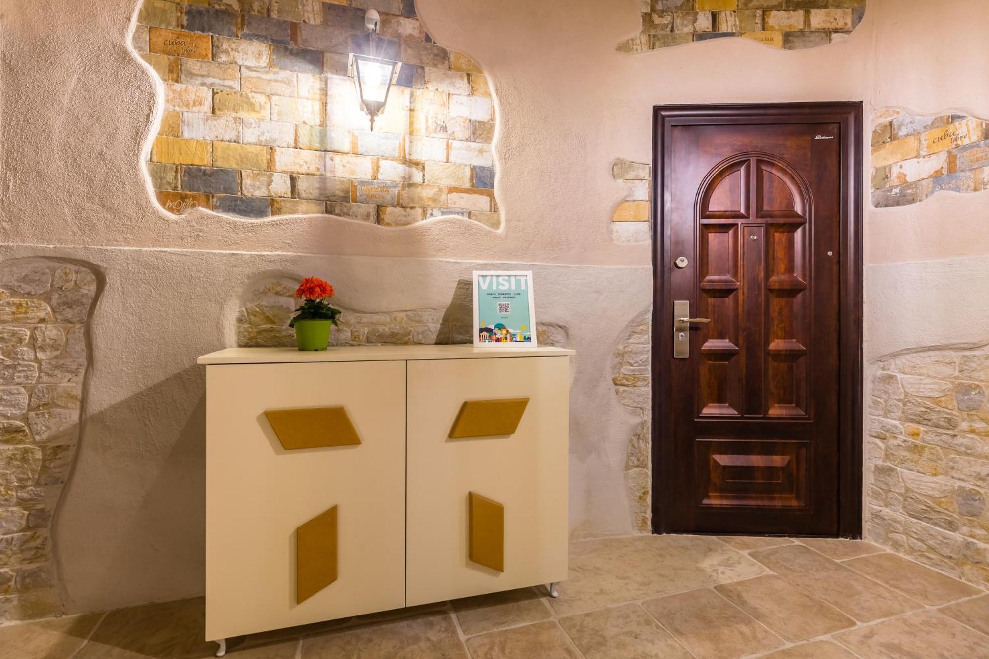 Gelso Complex Studios And Flat By Napoliapartments Εξωτερικό φωτογραφία